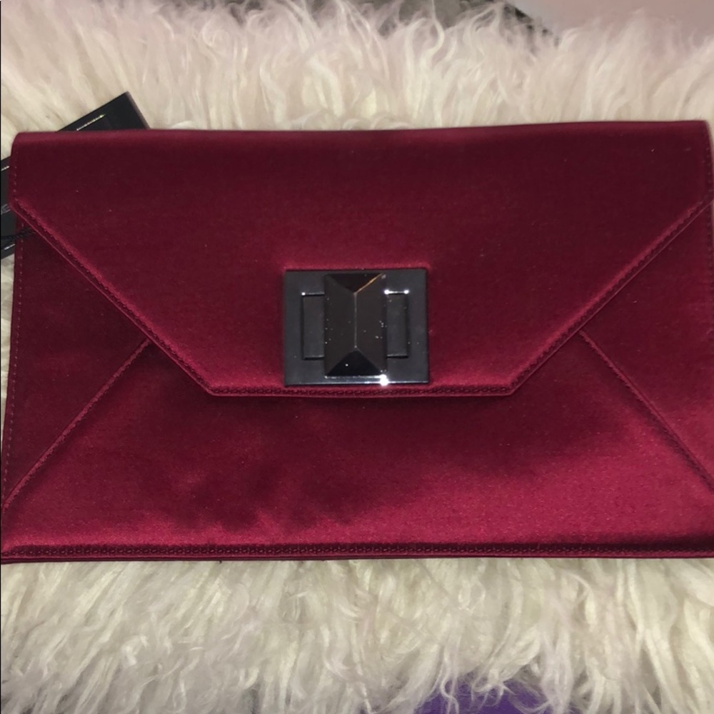 BCBG clutch